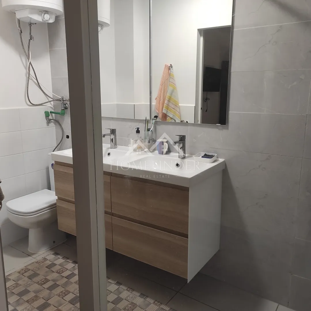 kuća s bazenom, pirovac, 160m2 - slika 18