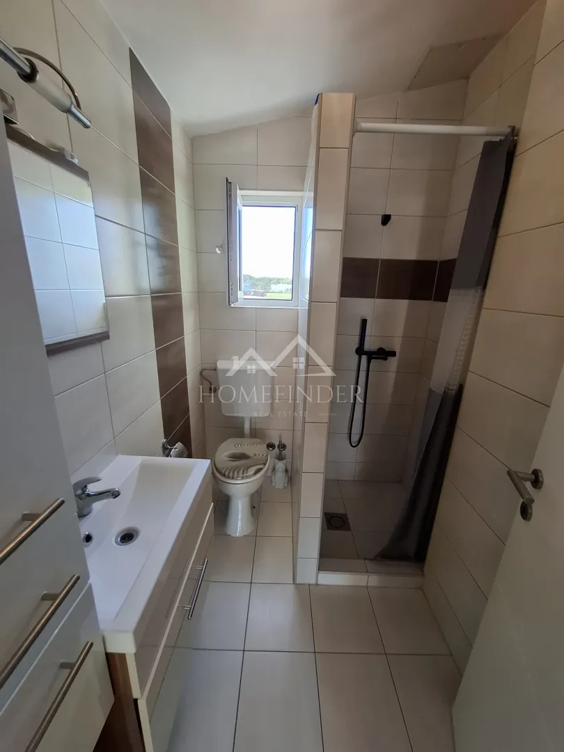 luksuzne dvije kuće s bazenom, 284m2, 1673m2 okućnice,7vpm, ježdovec - slika 46