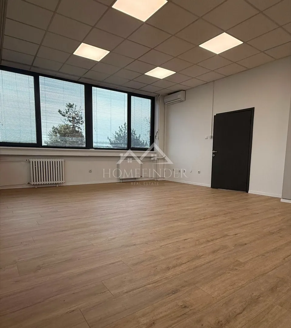 potpuno renovirani uredi za najam, ukupno 238, 69m² - slika 10