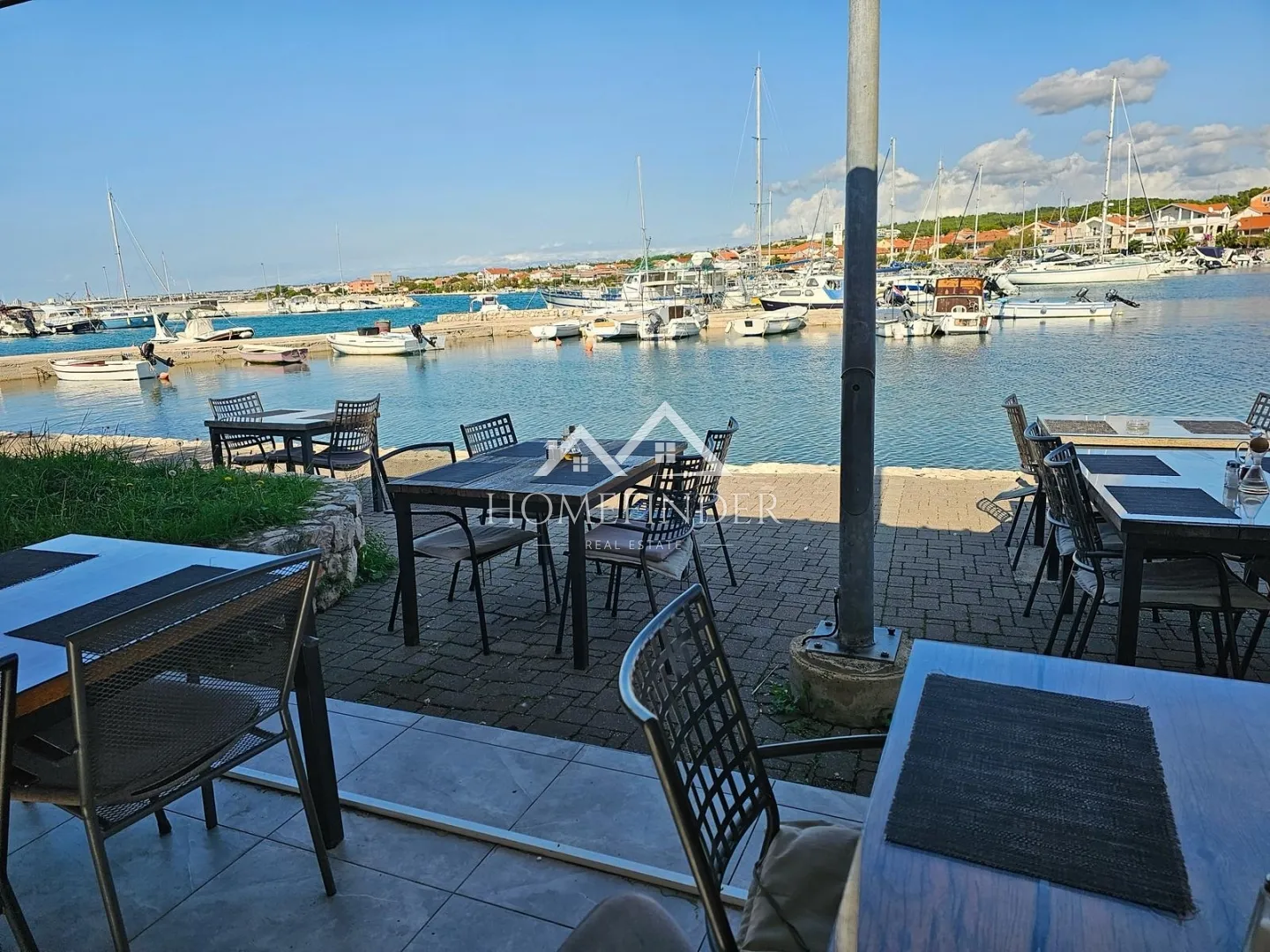 restoran prvi red do mora s inventarom, bibinje - slika 2