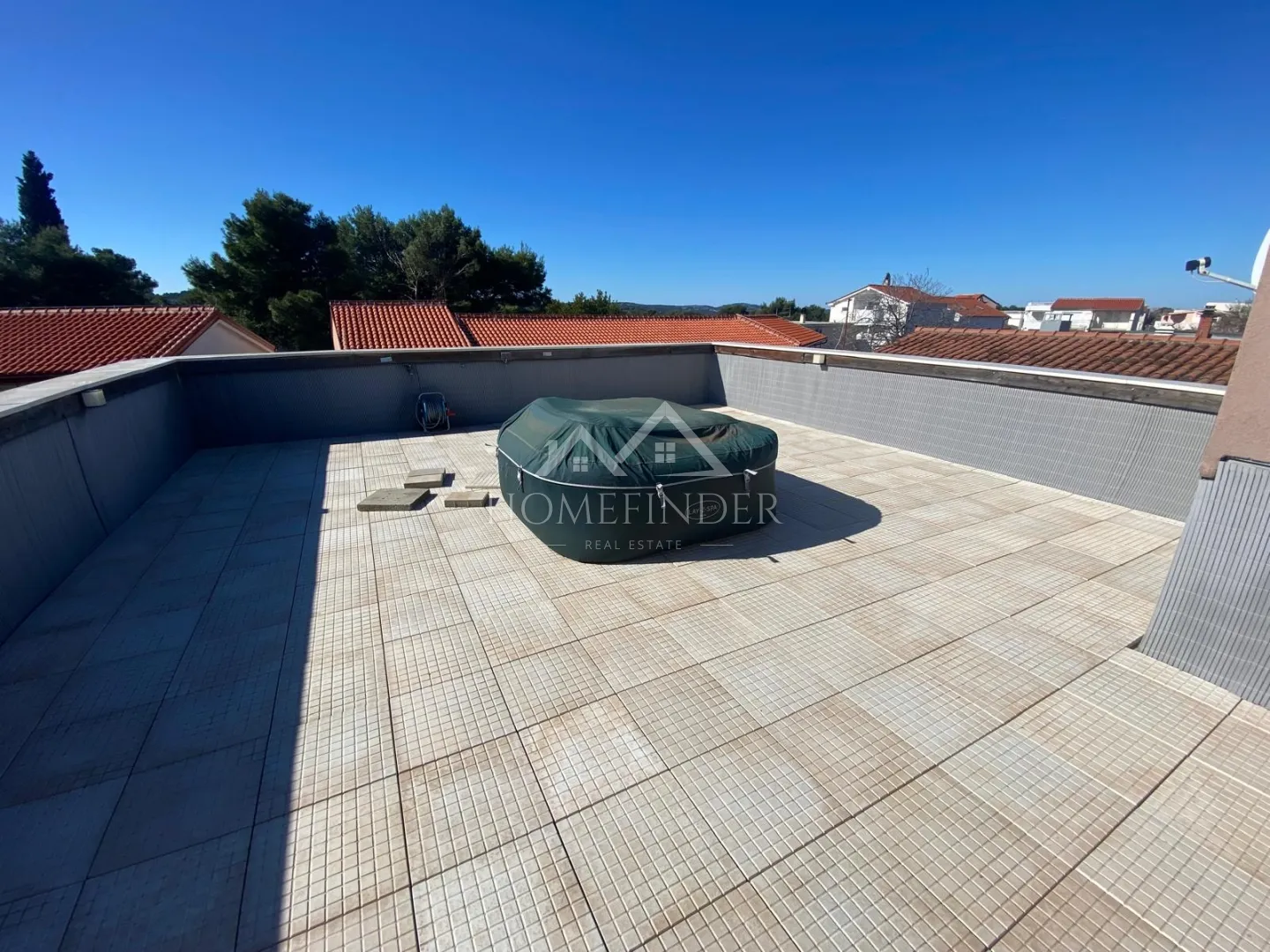 kuća s bazenom, pirovac, 160m2 - slika 16