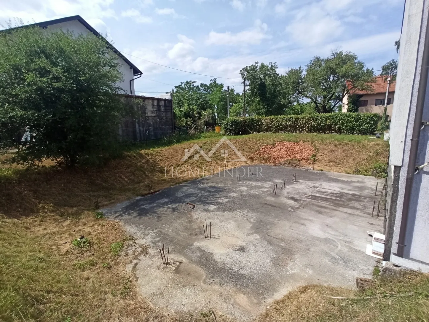 ugodna obiteljska kuća i parcela sa započetom gradnjom, 228 m2, gpm, 2 vpm, lučko, zagreb - slika 38