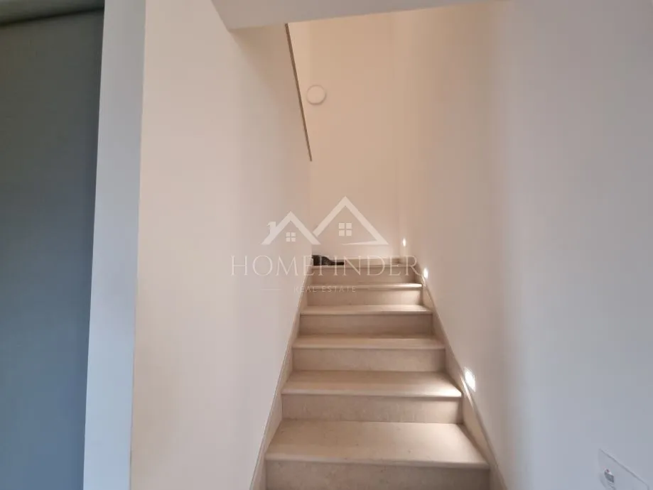 luksuzna vila s bazenom – savudrija – 194 m² sa pogledom na more - slika 19
