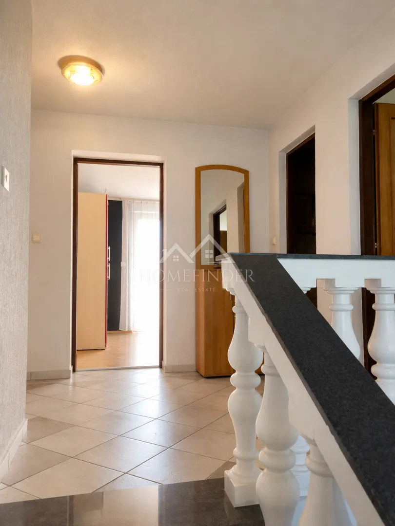 kuća, 320 m², lukarišće, dugo selo - slika 19