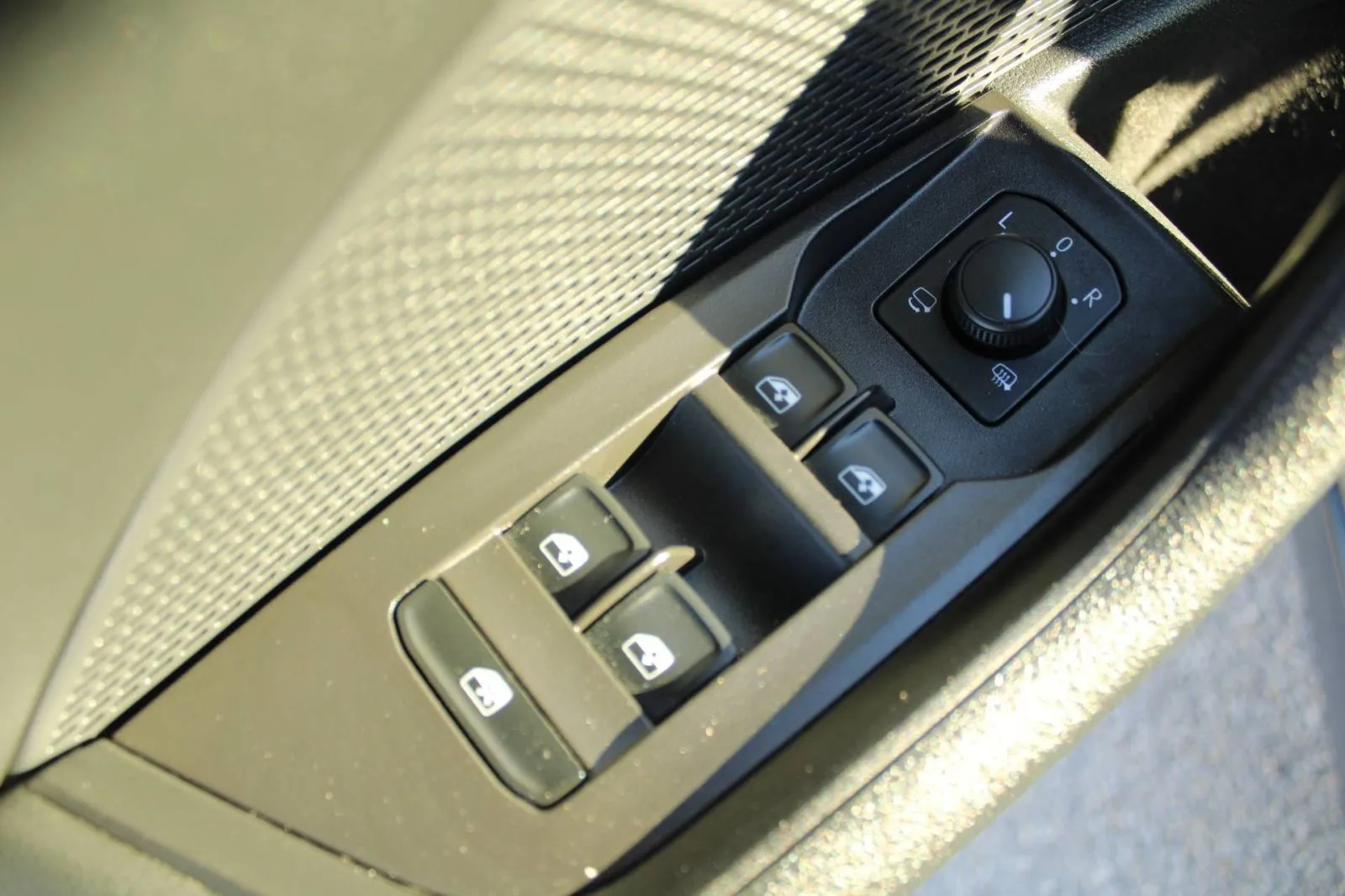 škoda octavia combi 2.0 tdi dsg 150ks *led, navigacija* - slika 18