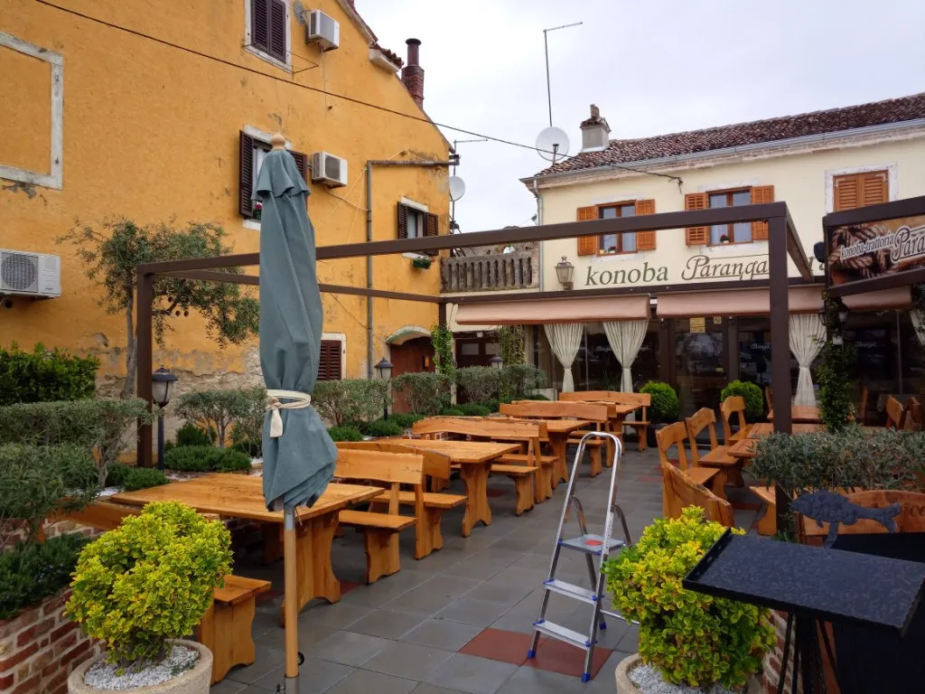 RAF ROLO tenda za restoran - Novigrad