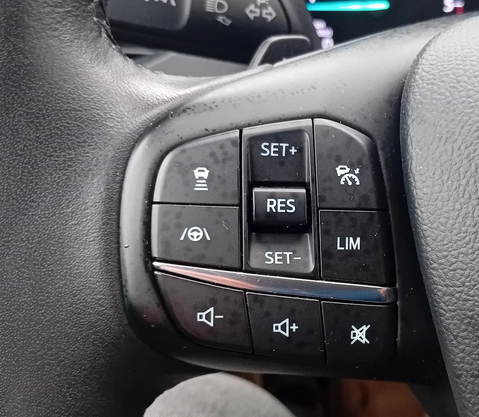 ford focus active ,jamstvo do2 godine,vozilo u sustavu pdv-a - slika 15