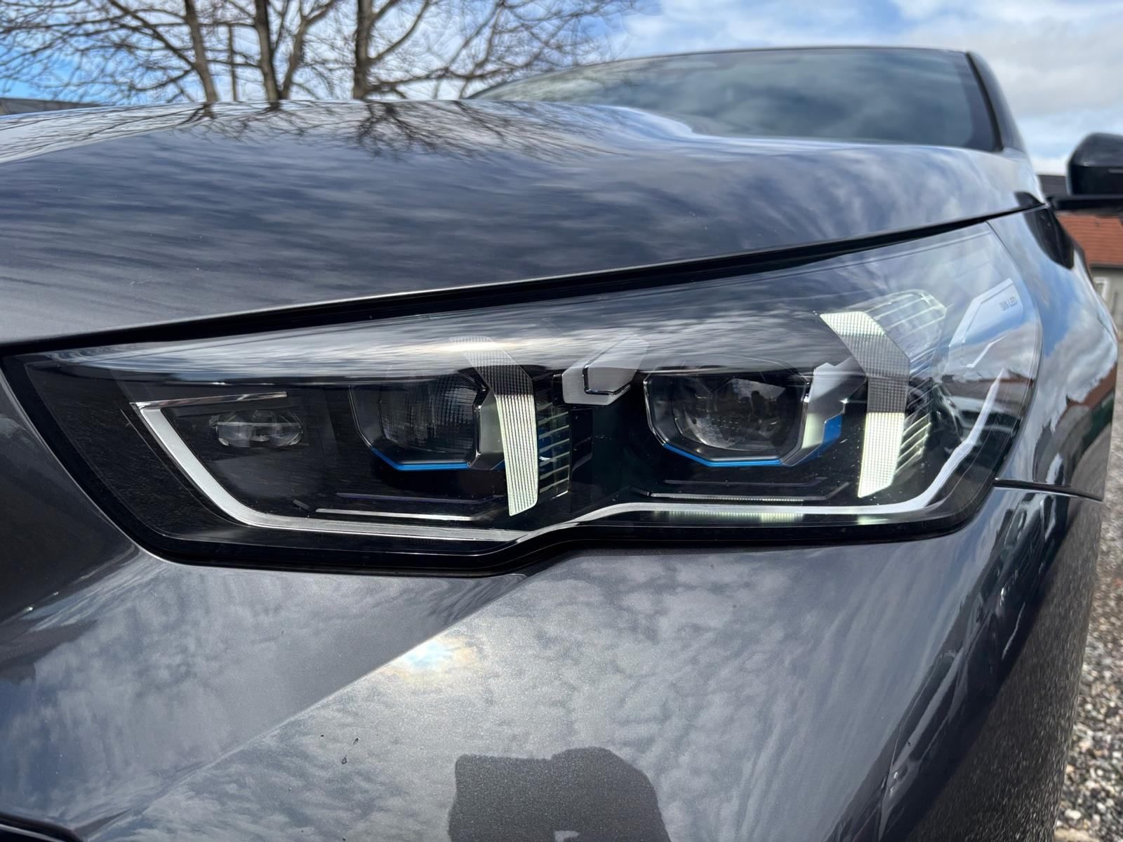 bmw serija 5 520d xdrive m sport - slika 9