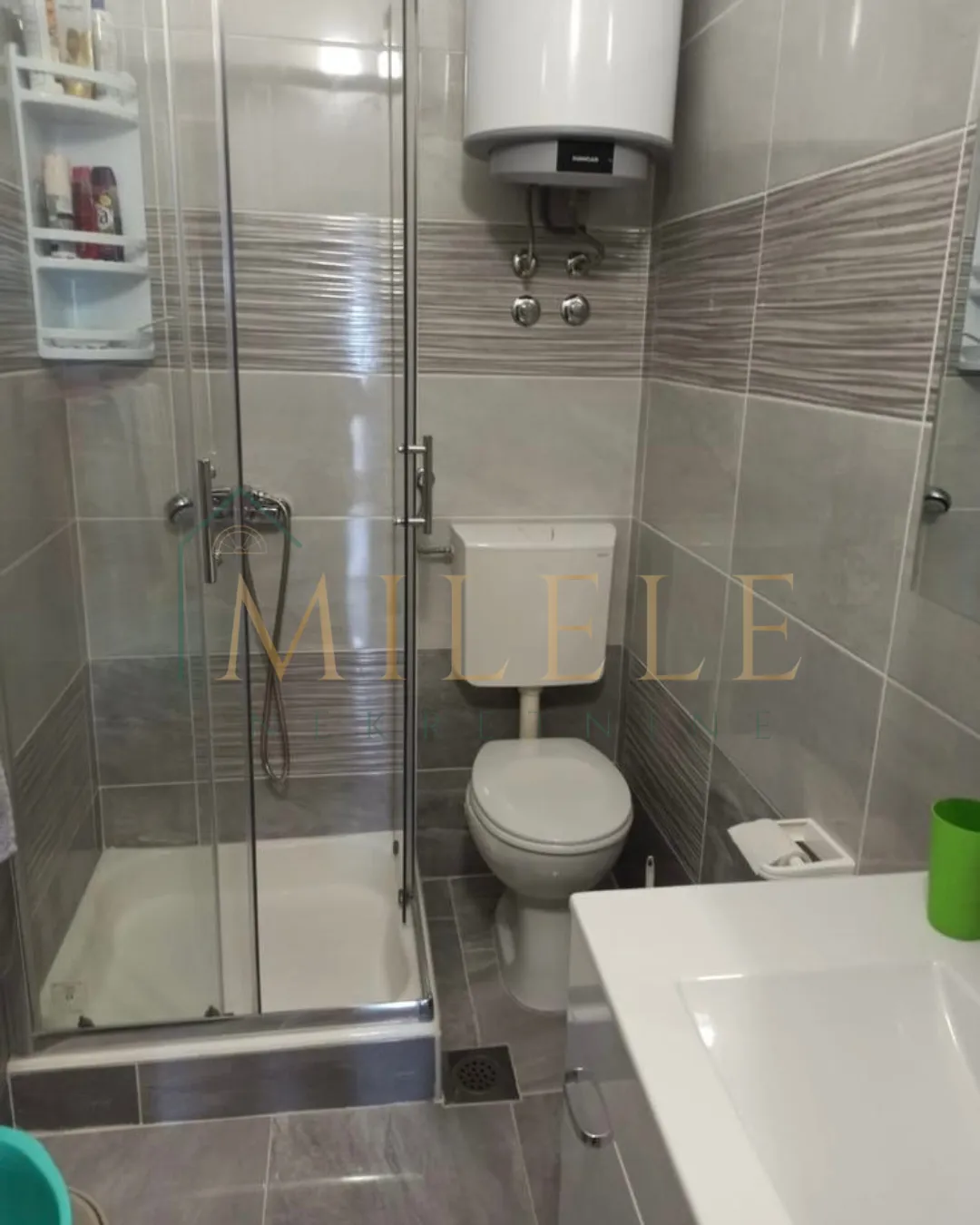 kuća s tri apartmana na prodaju - slika 5