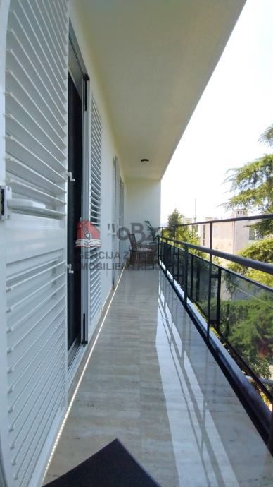 biograd na moru, trosoban namješten stan-150m od mora - slika 8