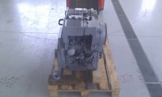 deutz motor f2l1011f original za valjak bomag i hamm - slika 4