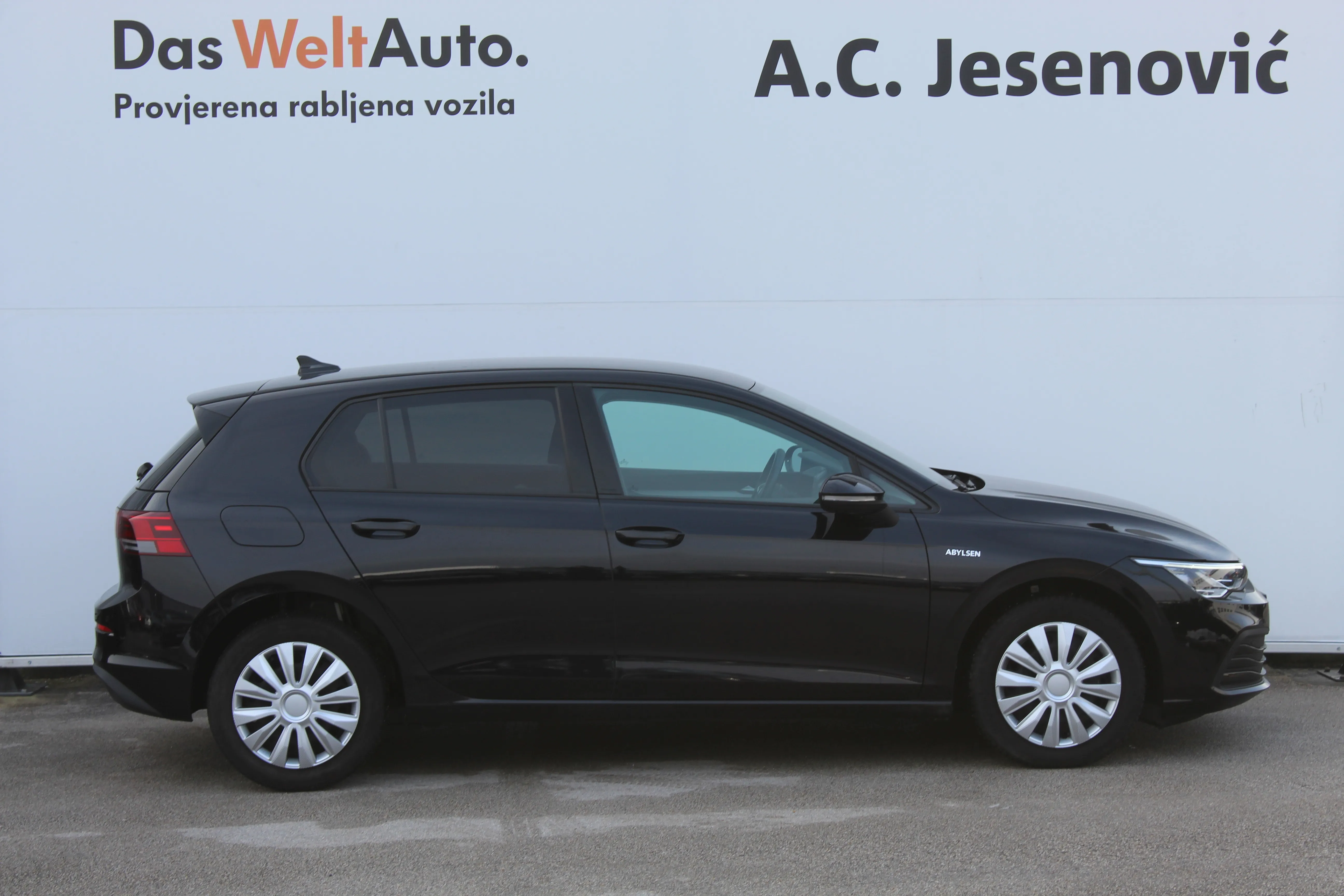 12978 volkswagen golf 2.0 tdi life - slika 4
