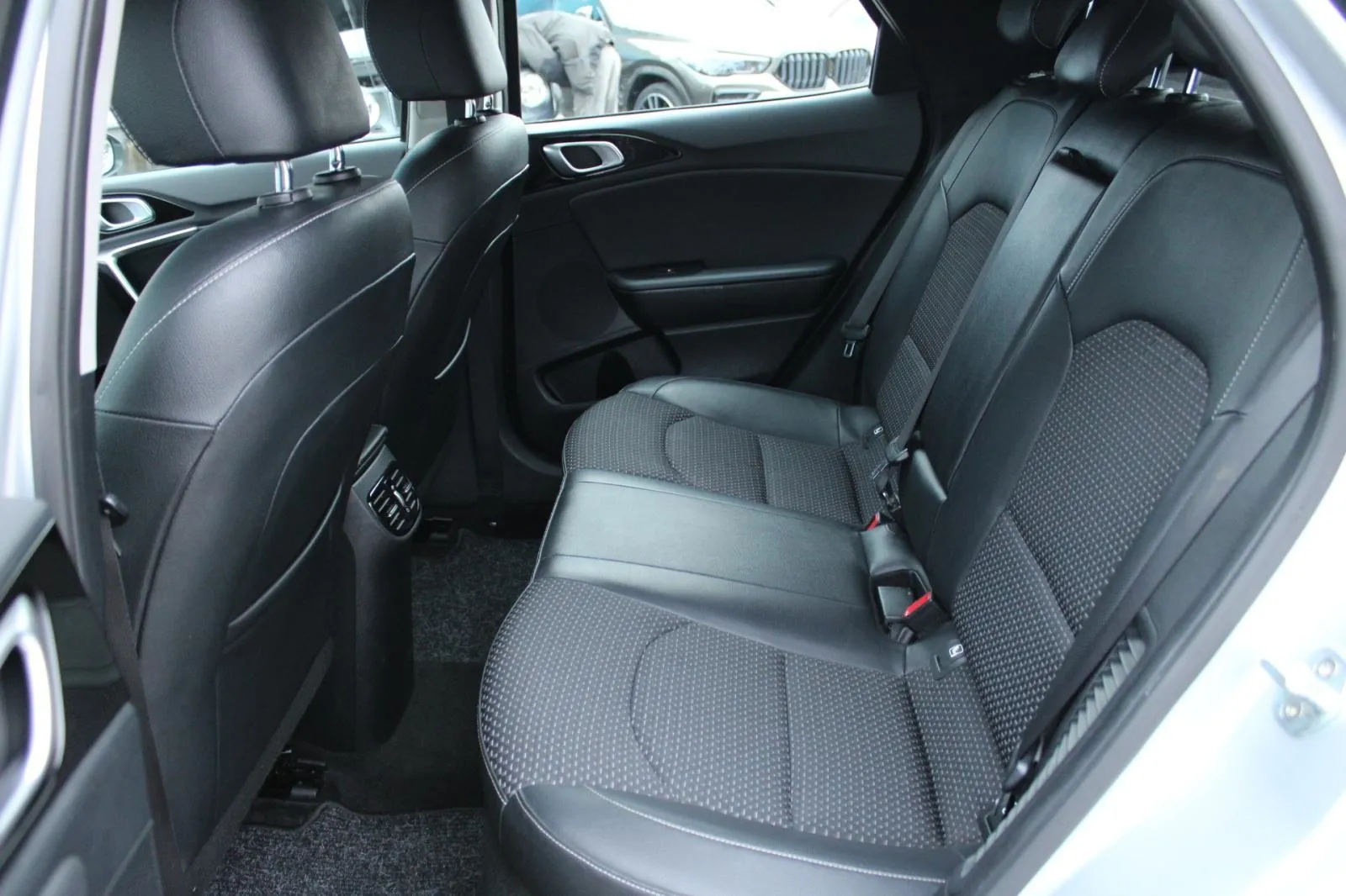 kia xceed 1.6 gdi phev automatik *navigacija, kamera* - slika 18