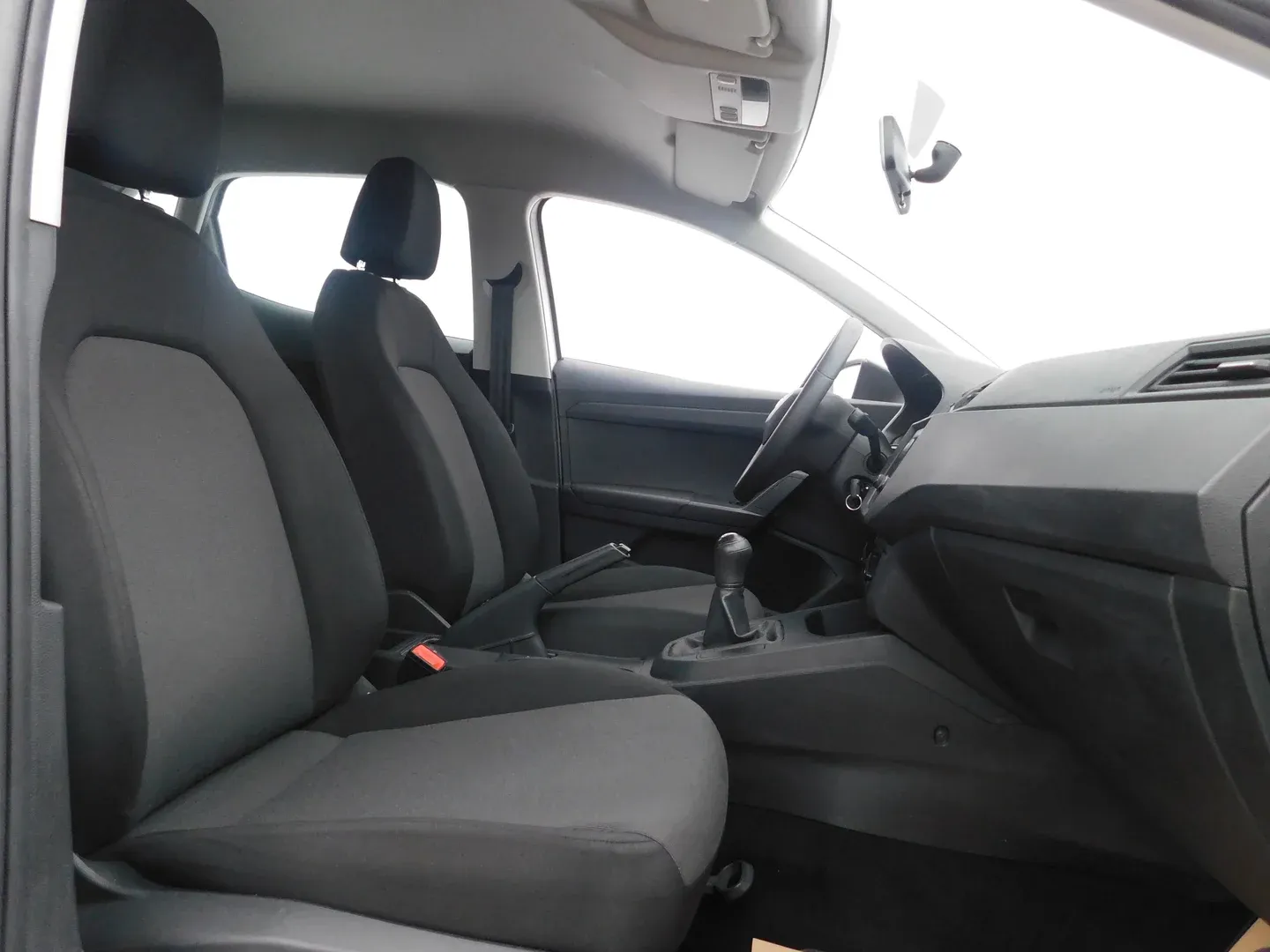 06023 seat ibiza 1.0 mpi 55kw reference - slika 10