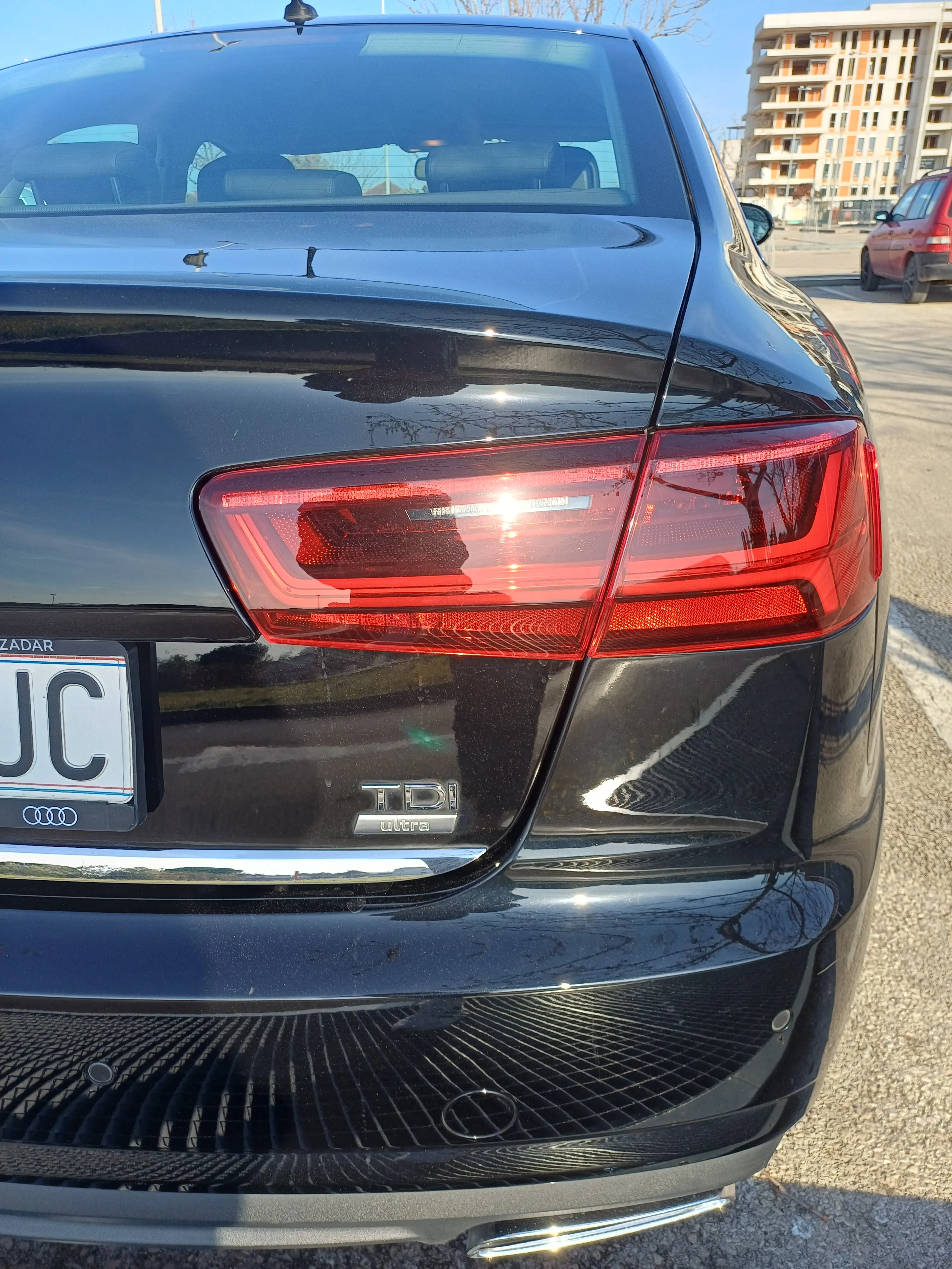 prodaje se audi a6 ultra 2.0.tdi 140kw prvi vlasnik - slika 7