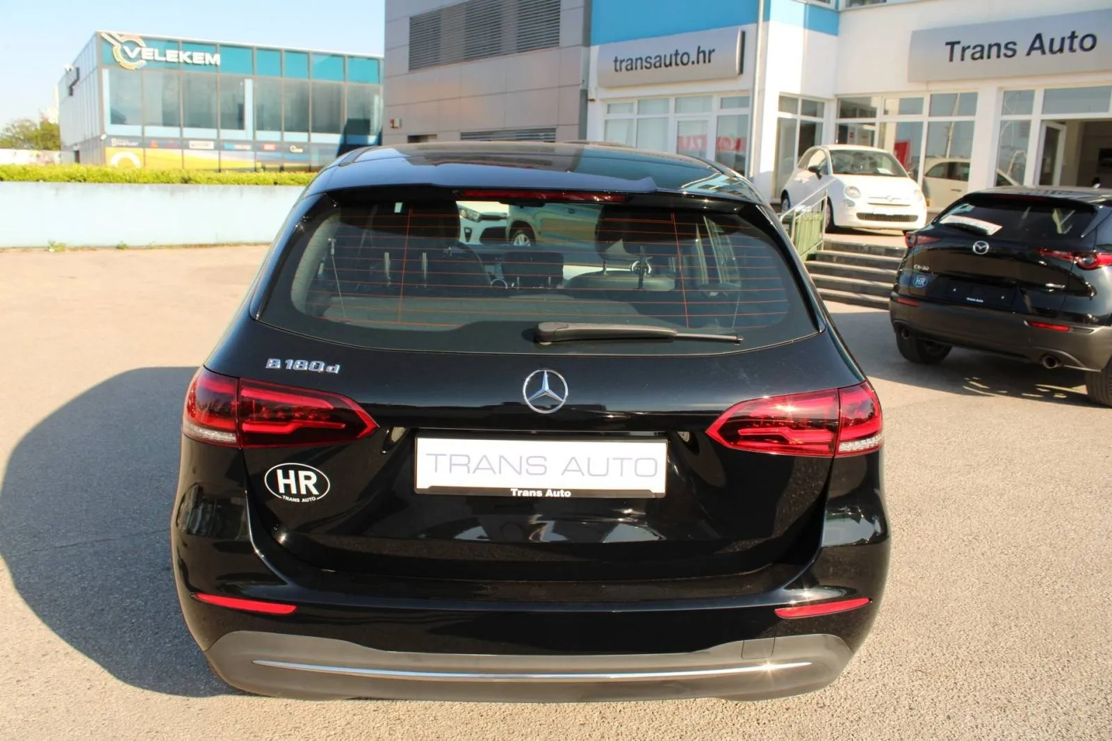 mercedes-benz klasa b 180d automatik *led, kamera* - slika 6