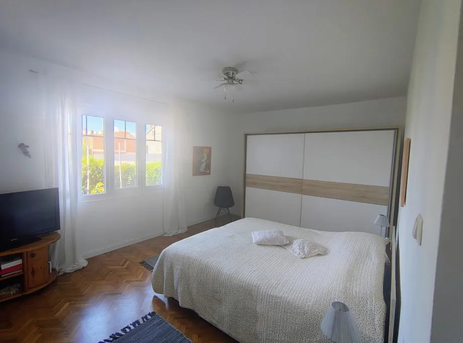 sukošan, prekrasna kuća(240m2) na velikoj okućnici, 100 metara do mora - slika 13