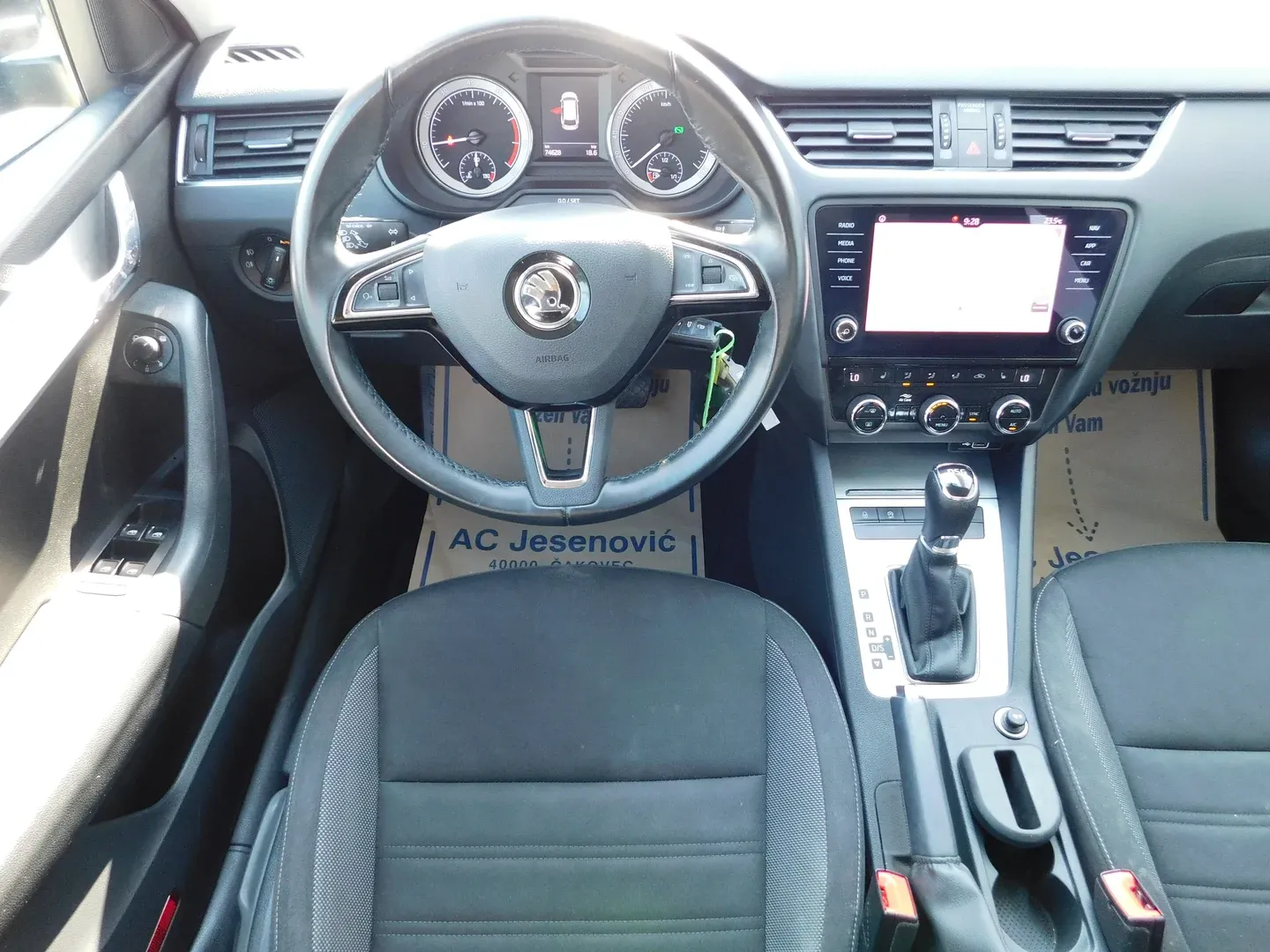 08848 škoda octavia combi ambition 1.0 tsi dsg - slika 9