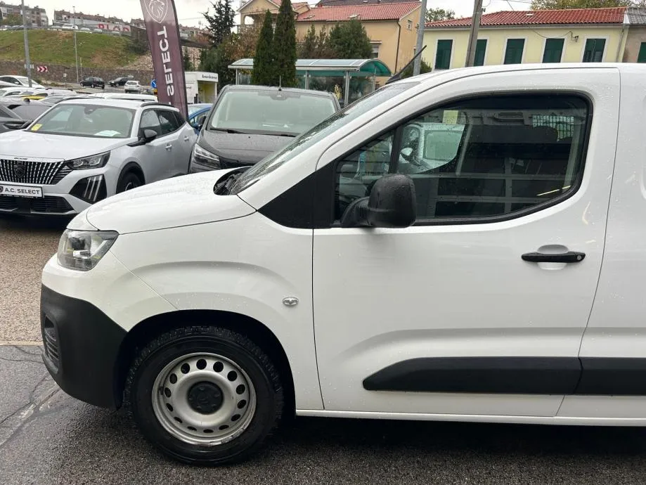 citroen berlingo 1.5 hdi - n1 - 2020 - 150000km - servisna - tempomat - slika 4