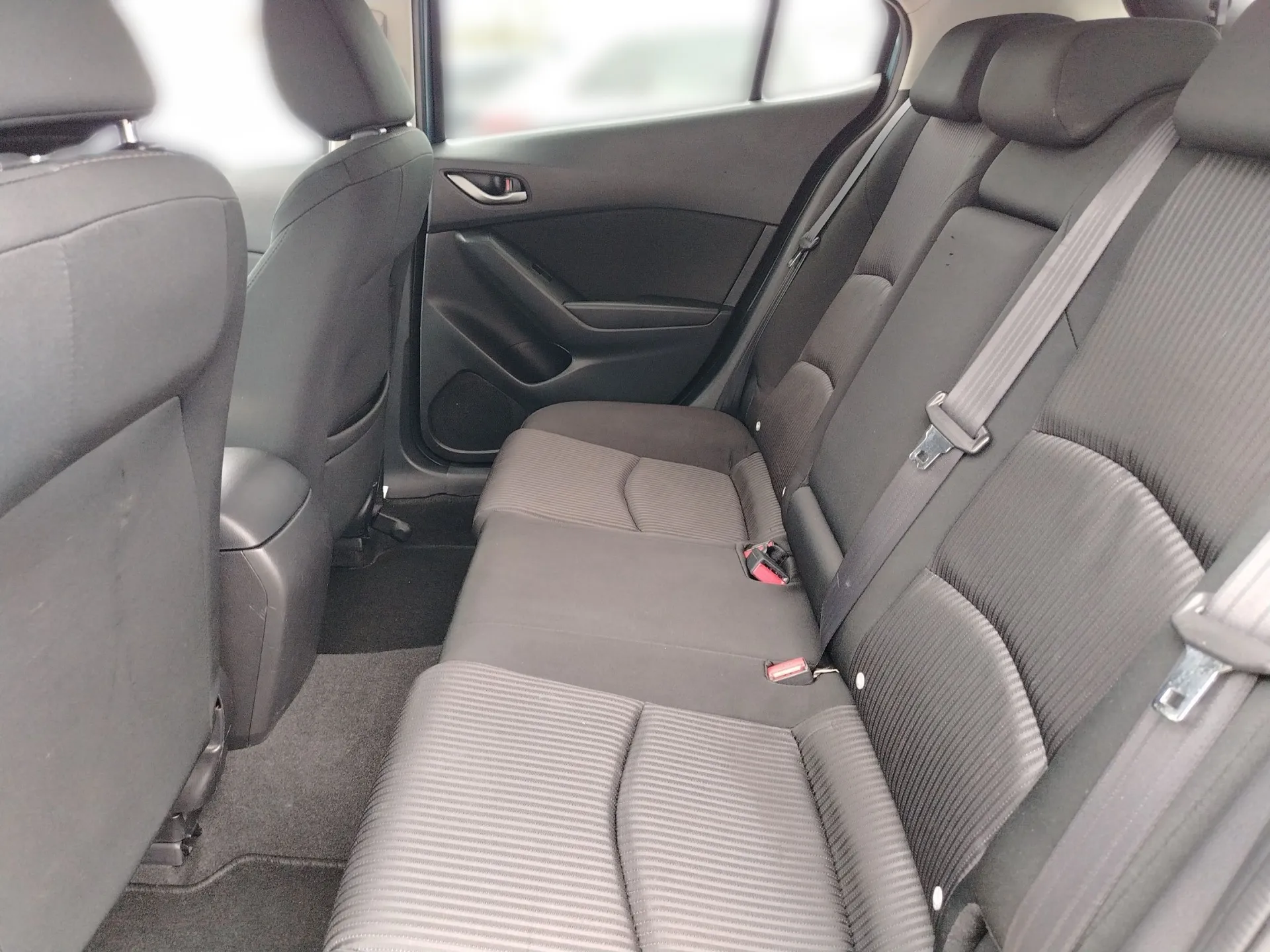 mazda 3 2.2 cdti sport at - slika 11