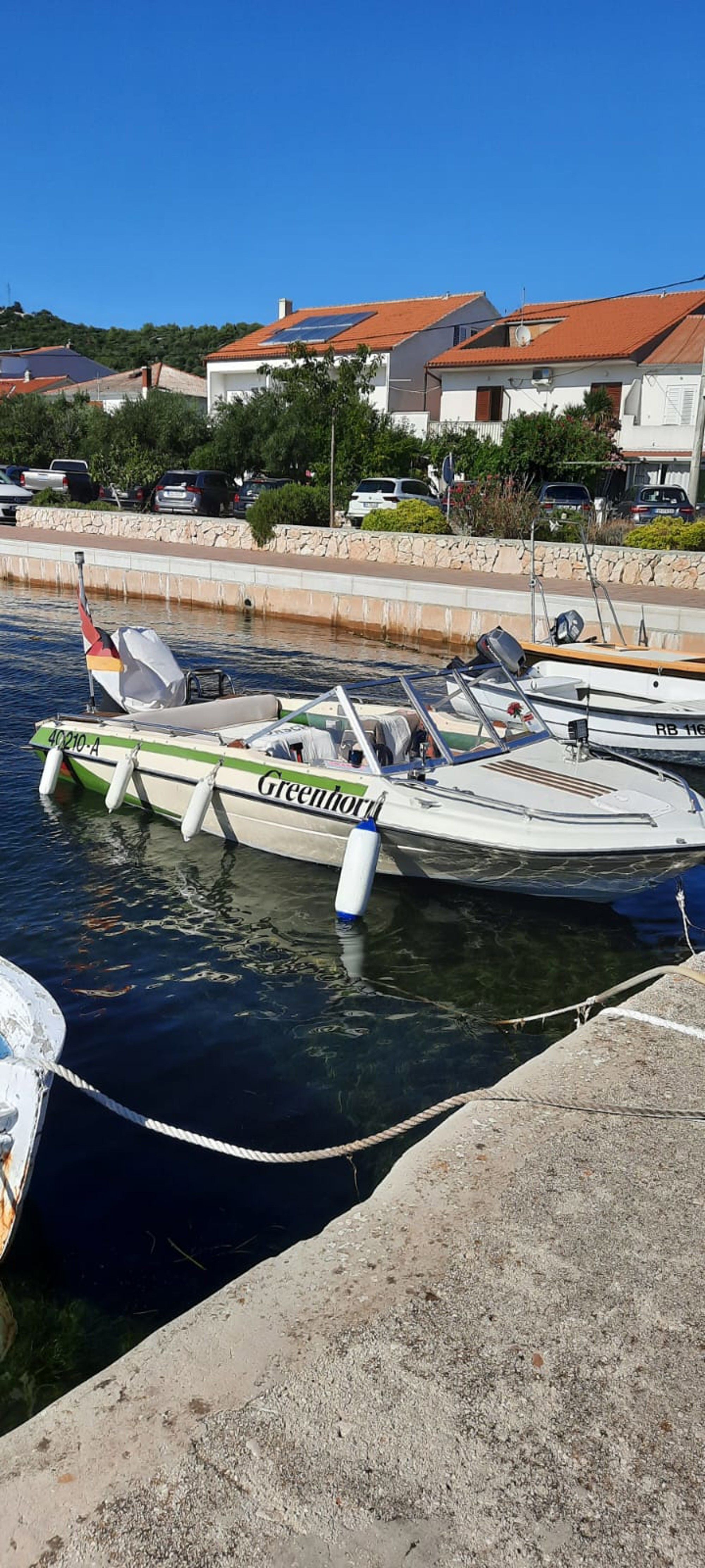glastron futura v162 - slika 3