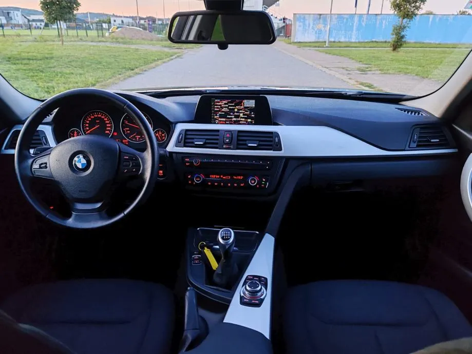 bmw serija 3 318d 202000 , 2013 , reg 04/2026 - slika 14