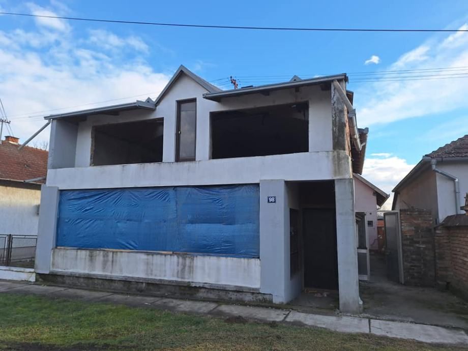 kuća: darda, 350.00 m2 - slika 2