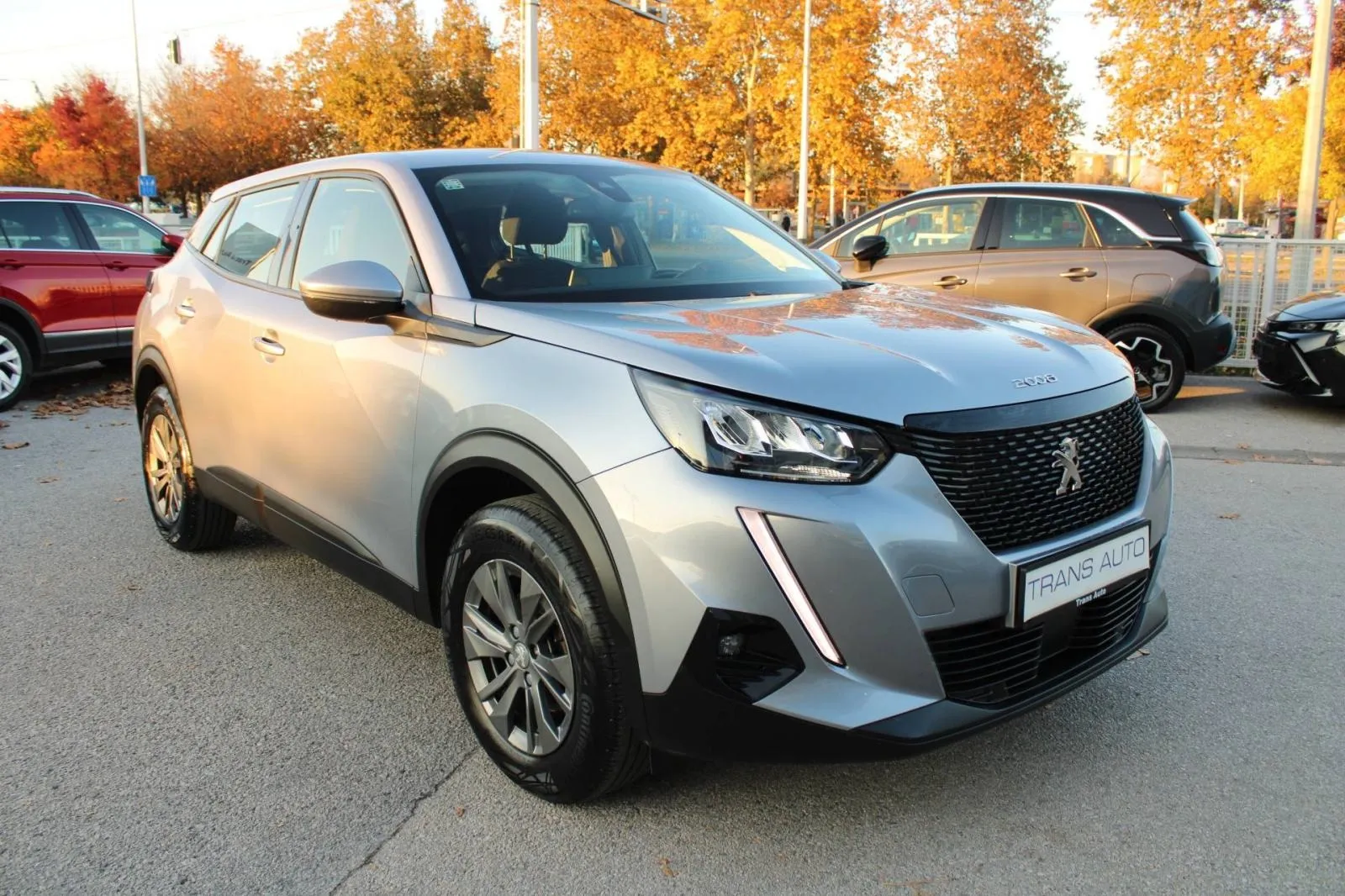 peugeot 2008 1.2 puretech automatik *led, navigacija* - slika 3