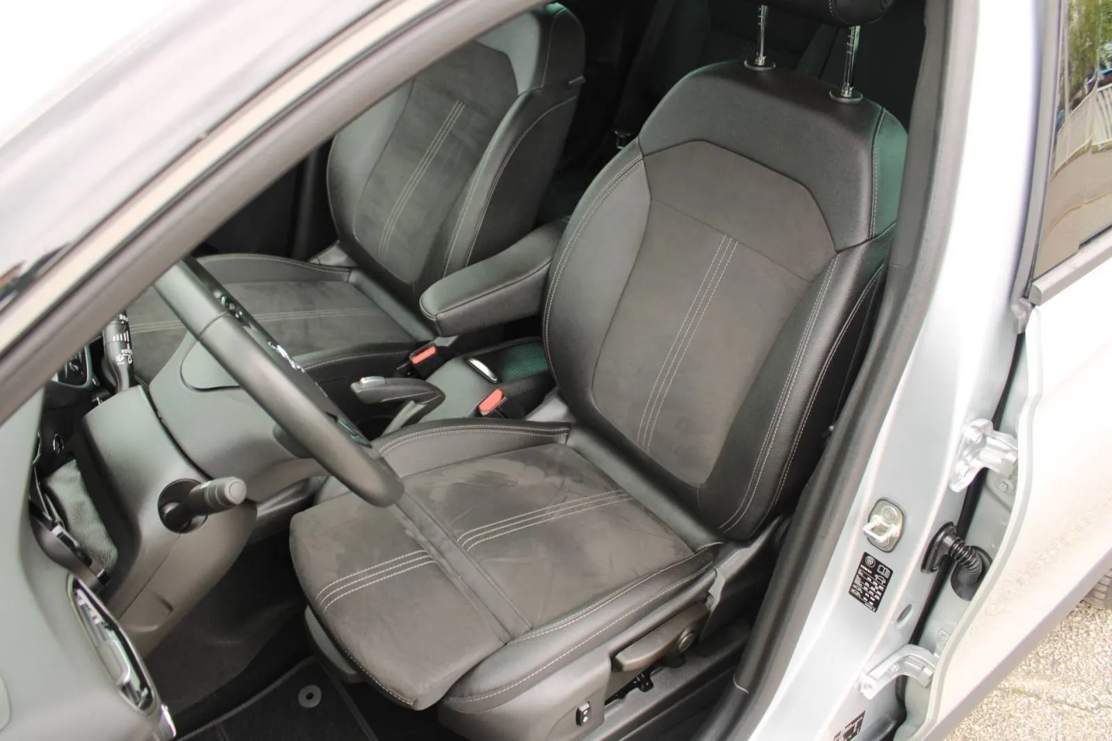 opel crossland 1.2 turbo ultimate *led, navigacija, kamera* - slika 14