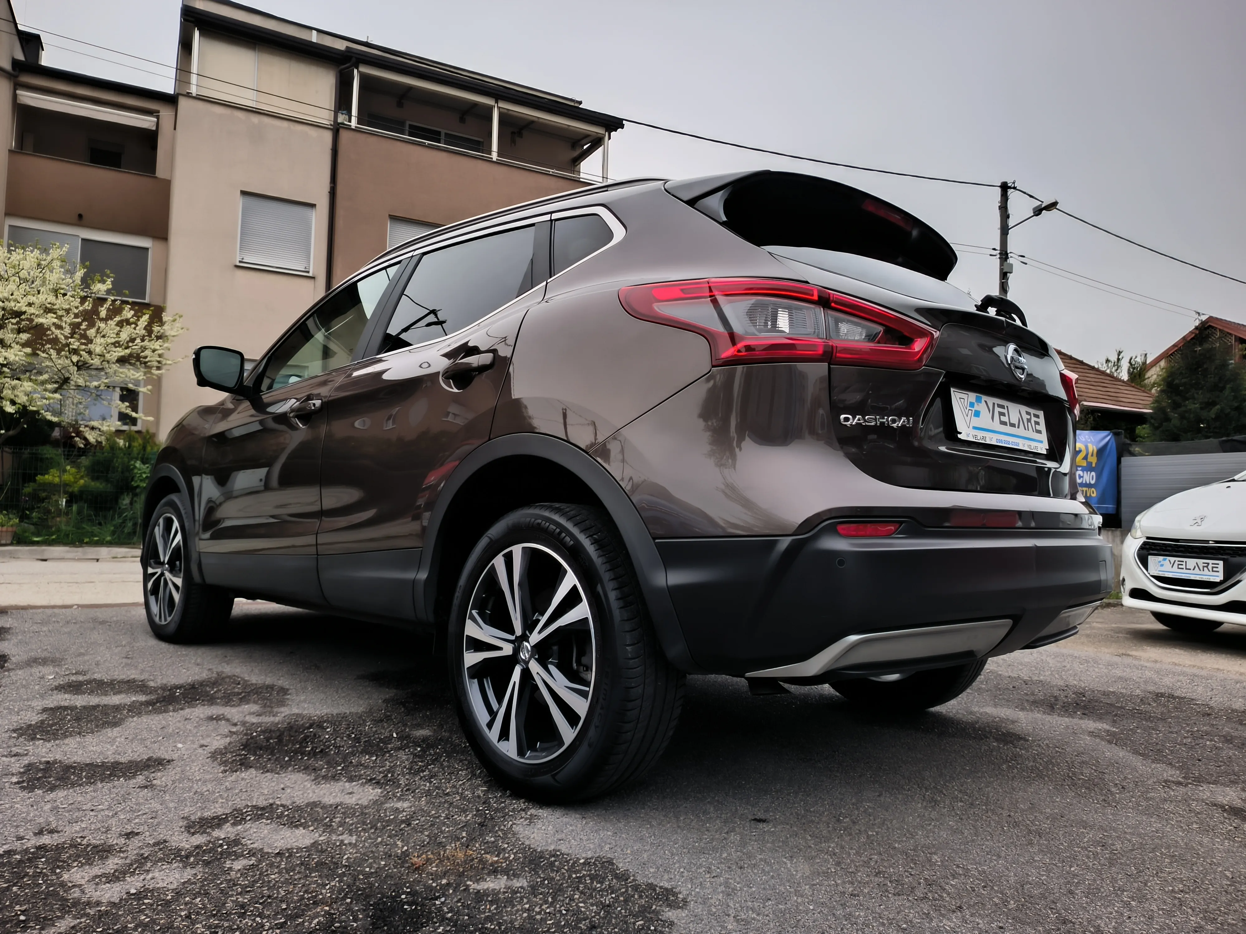 nissan qashqai 1,3 dig-t 160ks, automatik, servisna, jamstvo, reg. 1 g - slika 7