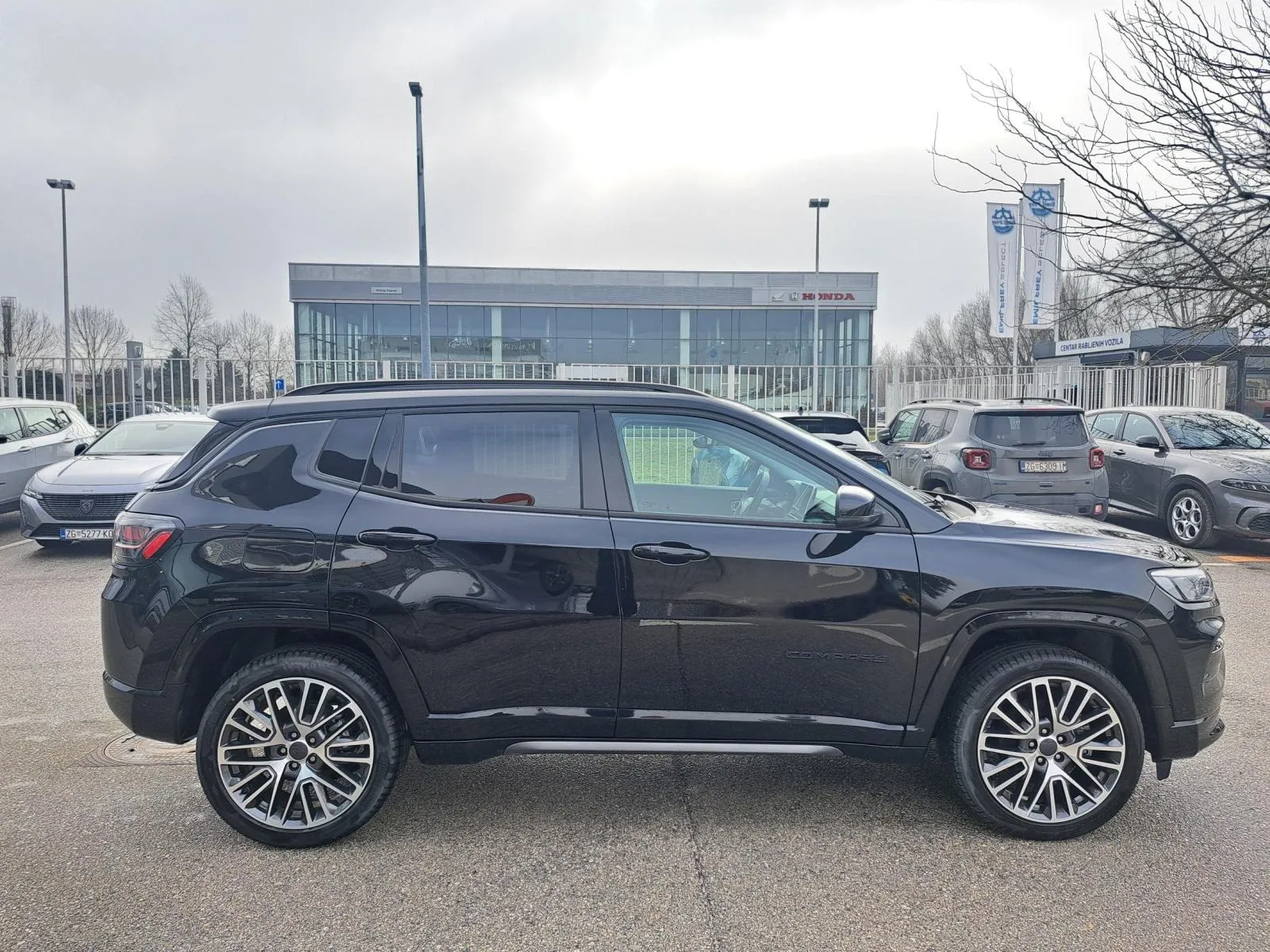 jeep compass 1.5 e-hybrid 130 dct fwd summit - slika 6