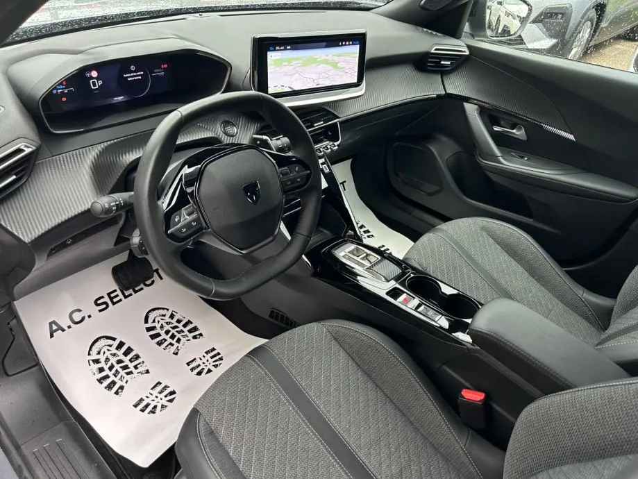peugeot 2008 hybrid 136 - 2025 - 10.000km - gratis registracija!! - slika 10