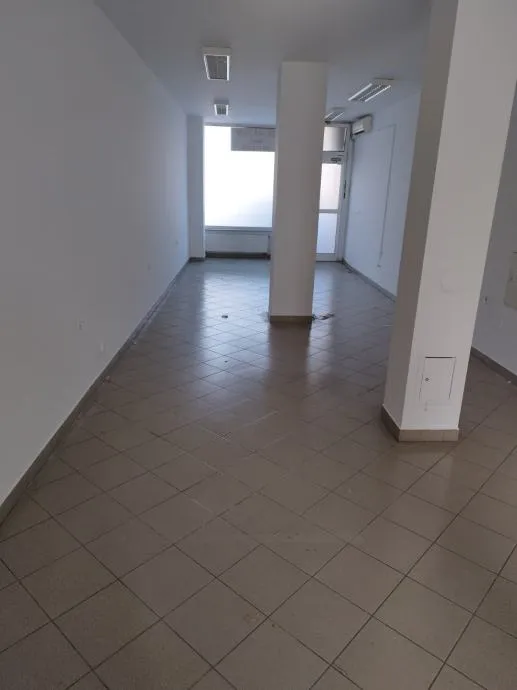 poslovni prostor: osijek, ulični lokal, 60,00 m2 - slika 2