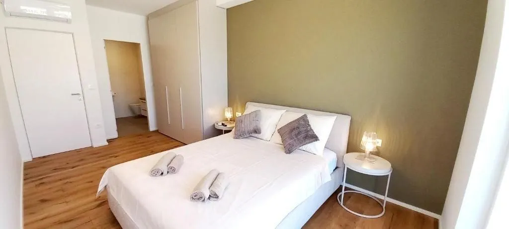 umag-moderna villa sa bazenom samo 900 m od plaže na prodaji (prodaja) - slika 20