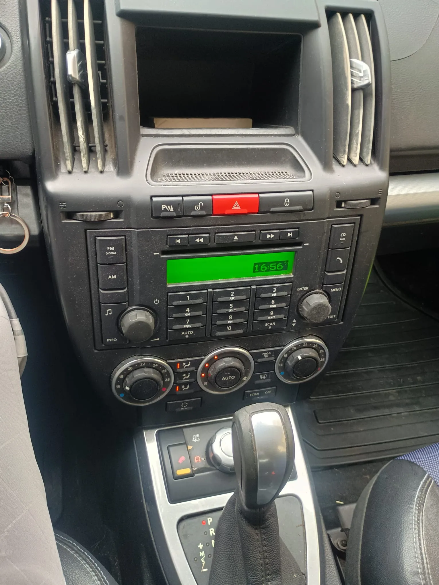 land rover freelander 2,2d - slika 2