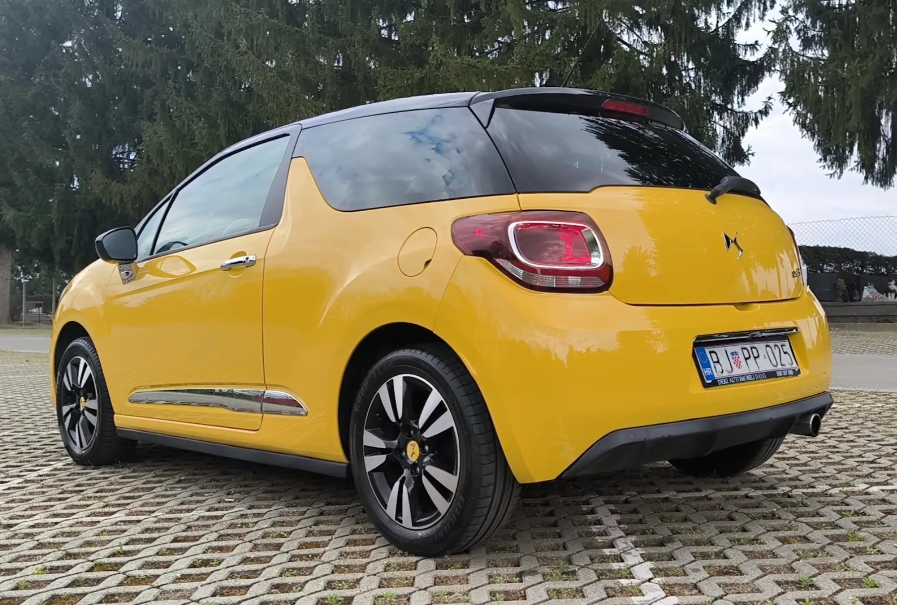 ds3, 1,2 puretech, sochic, kamera, ekstra stanje - slika 7