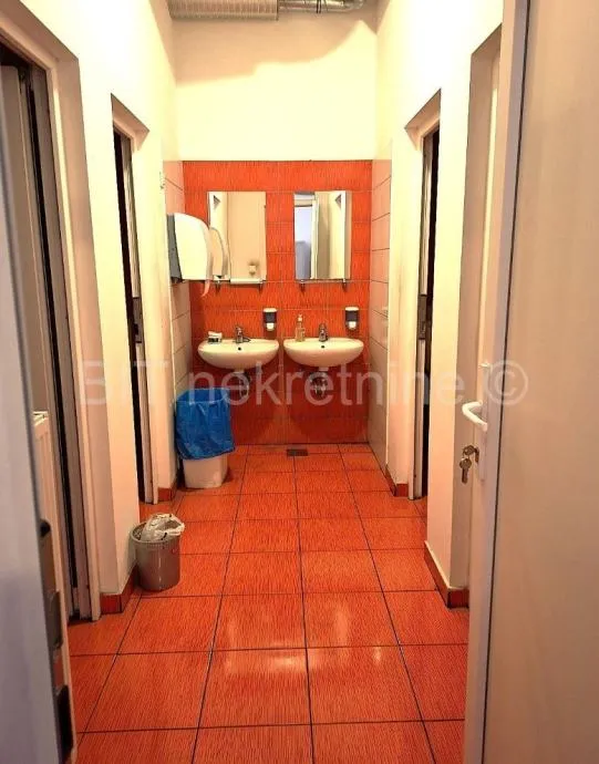 poslovni prostor prodaja centar 1500 m2 (prodaja) - slika 19