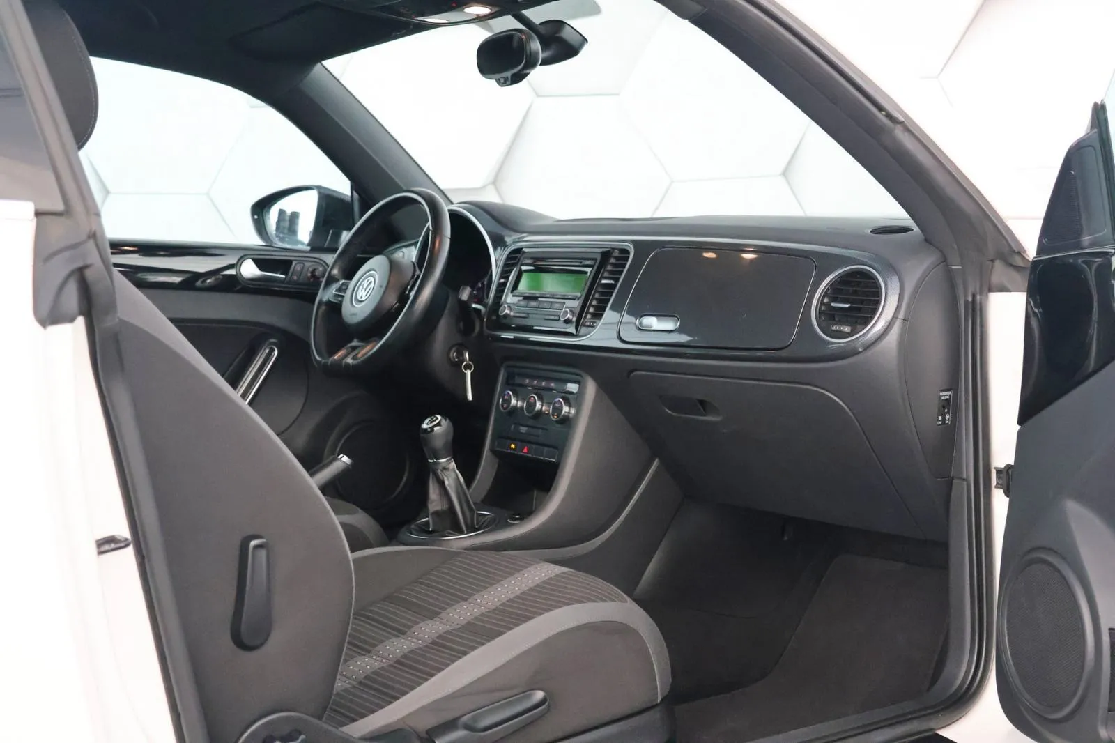 volkswagen beetle 2.0tdi sport 140km maggiolino led+biksenon - slika 10