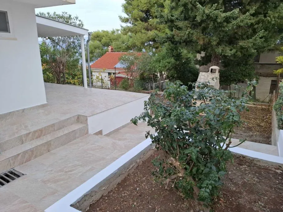stan: postira, 99.00 m2, prizemlje sa vrtom i parkirnim mjestom - slika 7