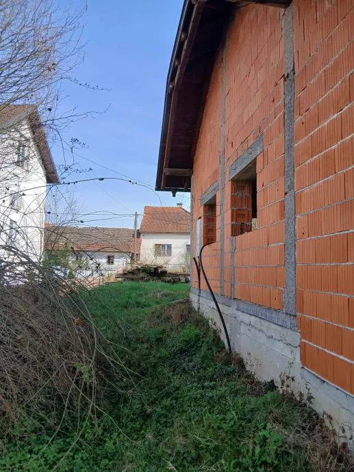roh bau - moderna kuća: donja stubica, 223.00 m2 (prodaja) - slika 10
