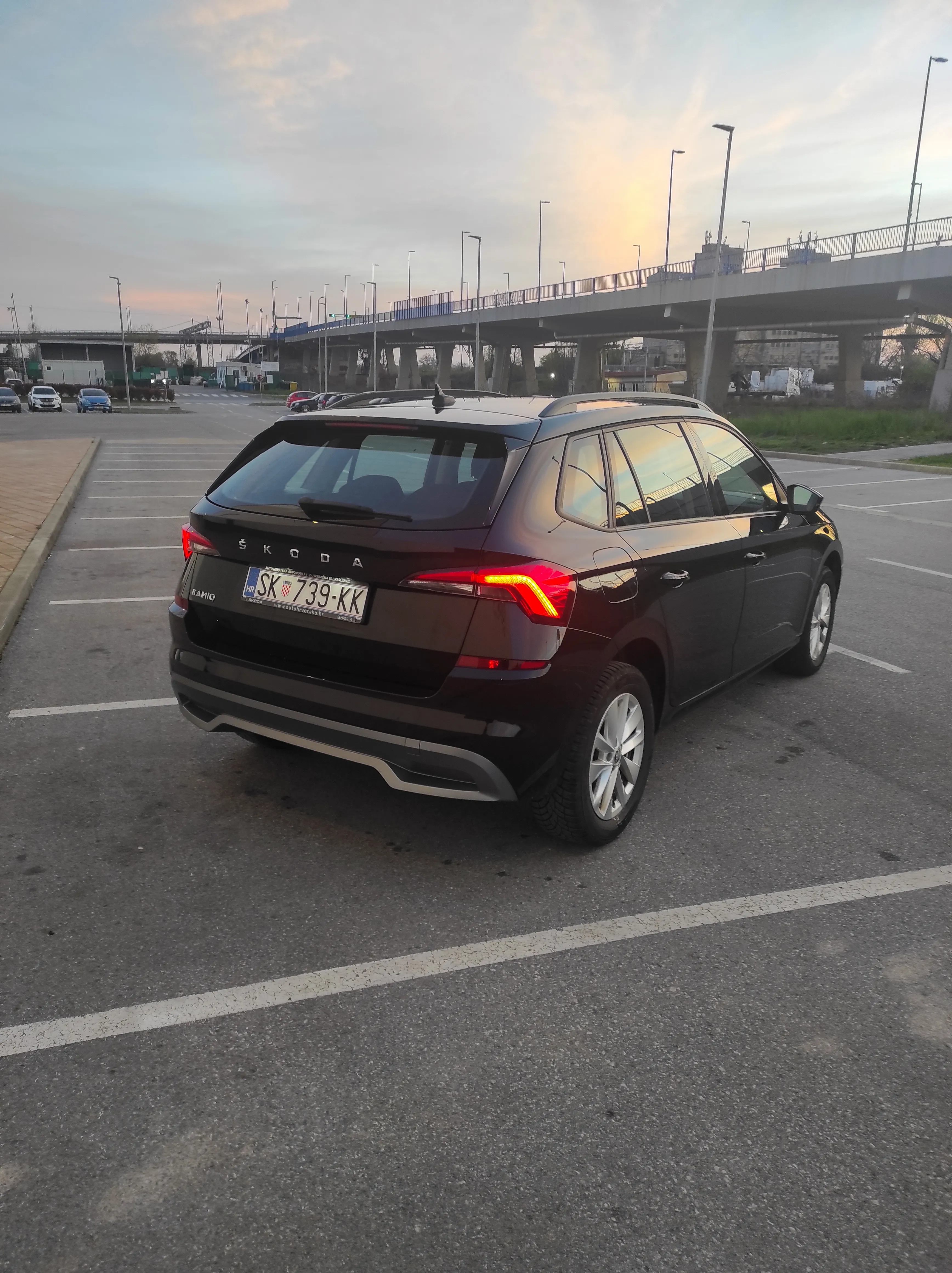 škoda kamiq 1.0 tsi - slika 6