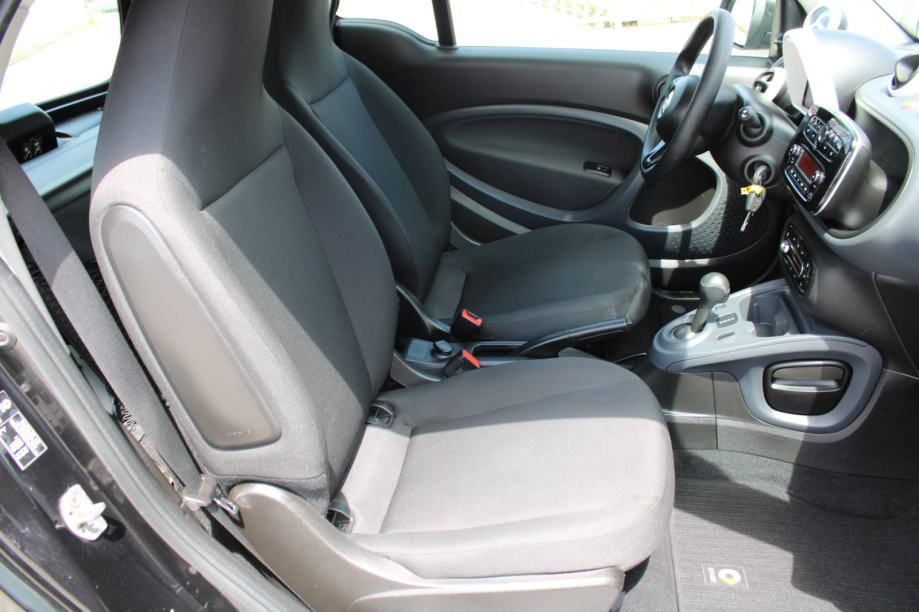 smart eq fortwo električni automatik - slika 11