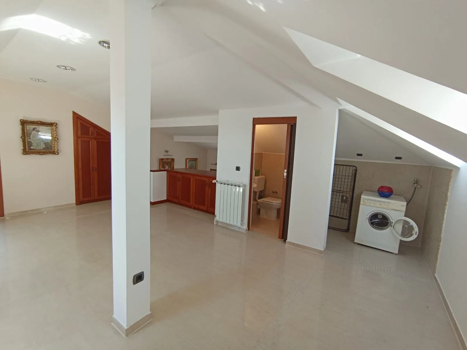 sniženo villa kuća: zagreb (podsused), 550.00 m2 (prodaja) - slika 2