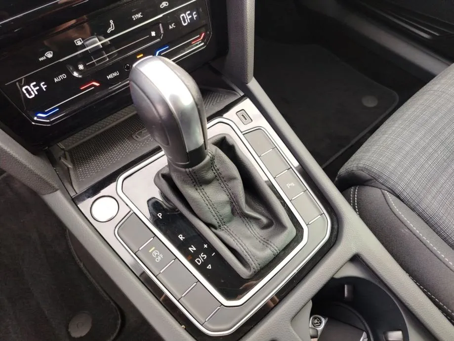 vw passat variant 2,0 tdi dsg business - slika 13