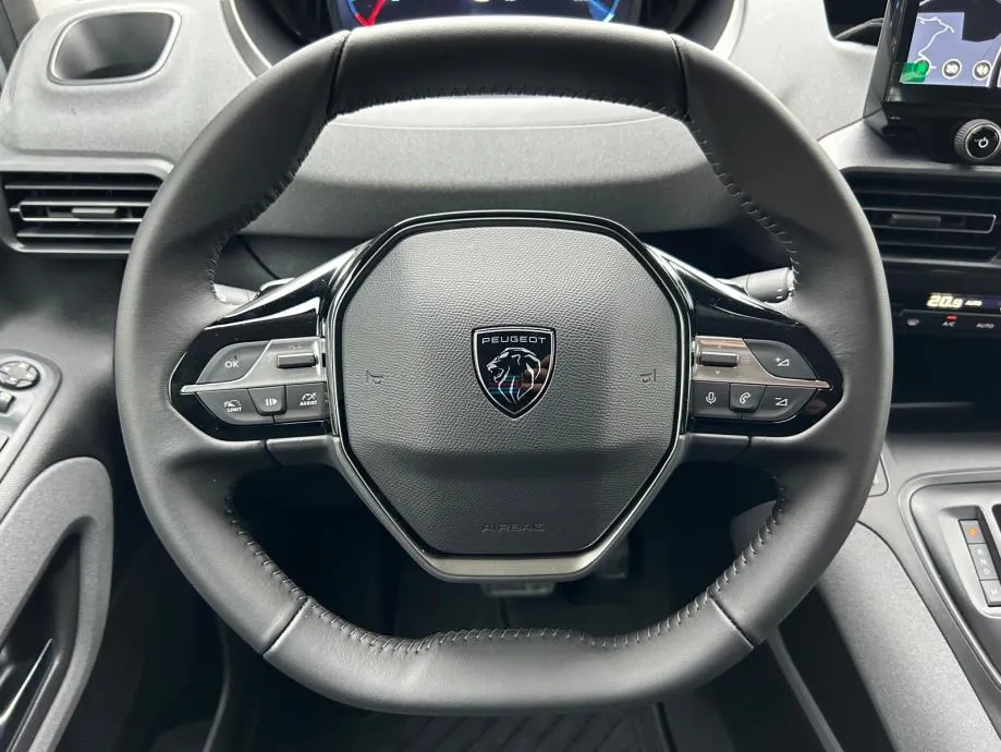 peugeot rifter business l2 allure bluehdi 130 eat8 - slika 13