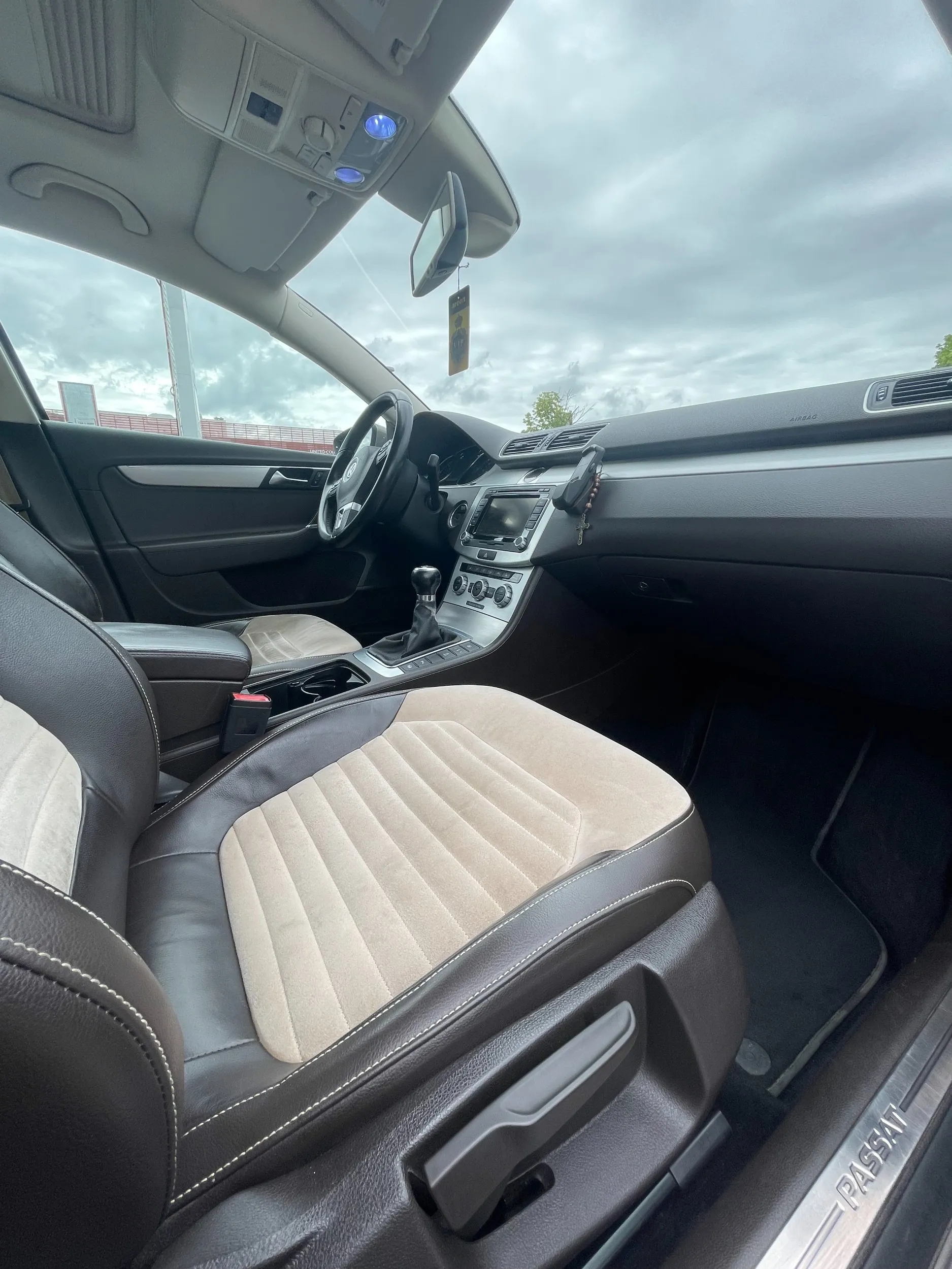 vw passat 2012.g-180ks-reg. 06/2027.g - slika 12