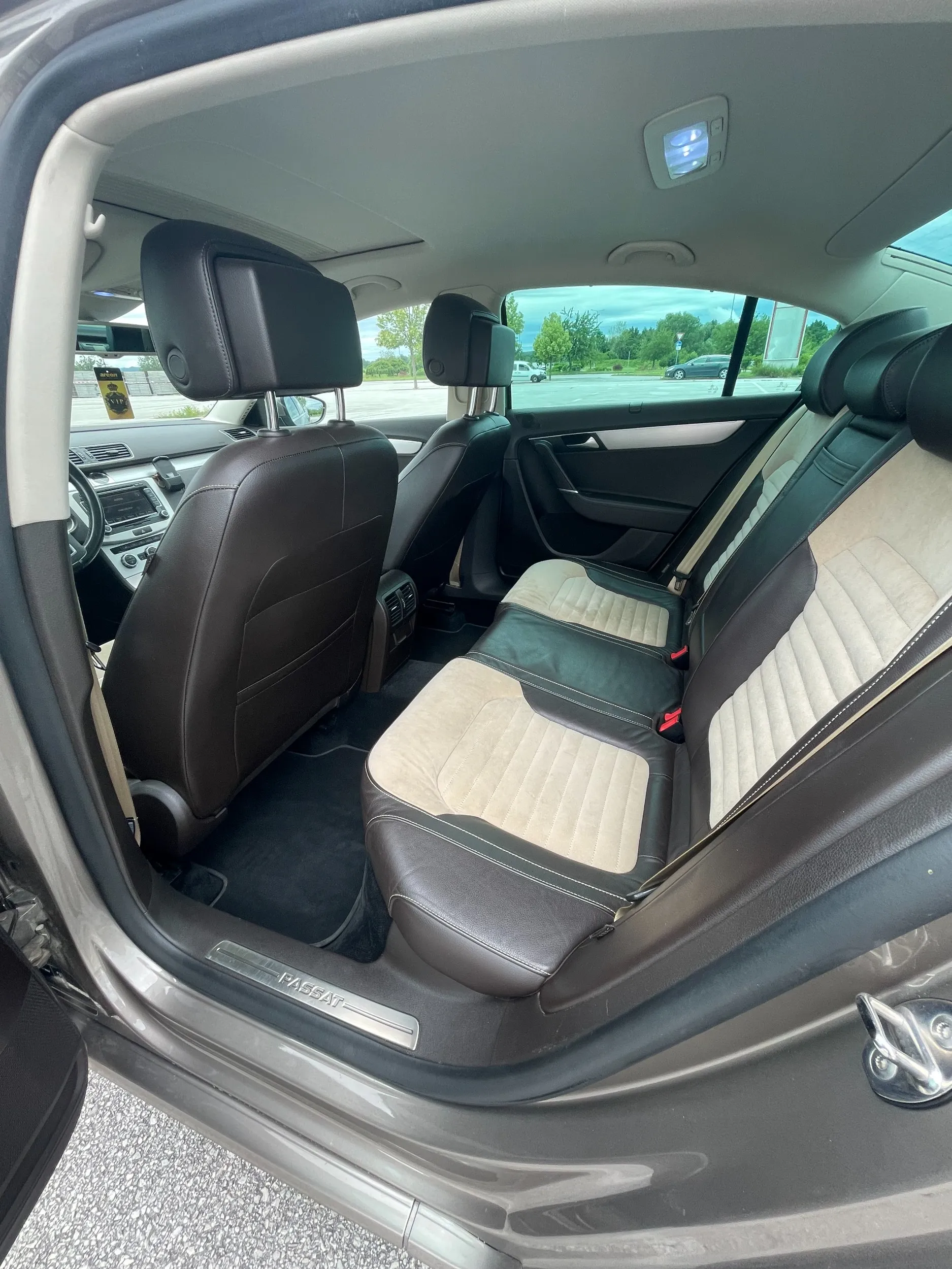 vw passat 2012.g-180ks-reg. 06/2027.g - slika 9