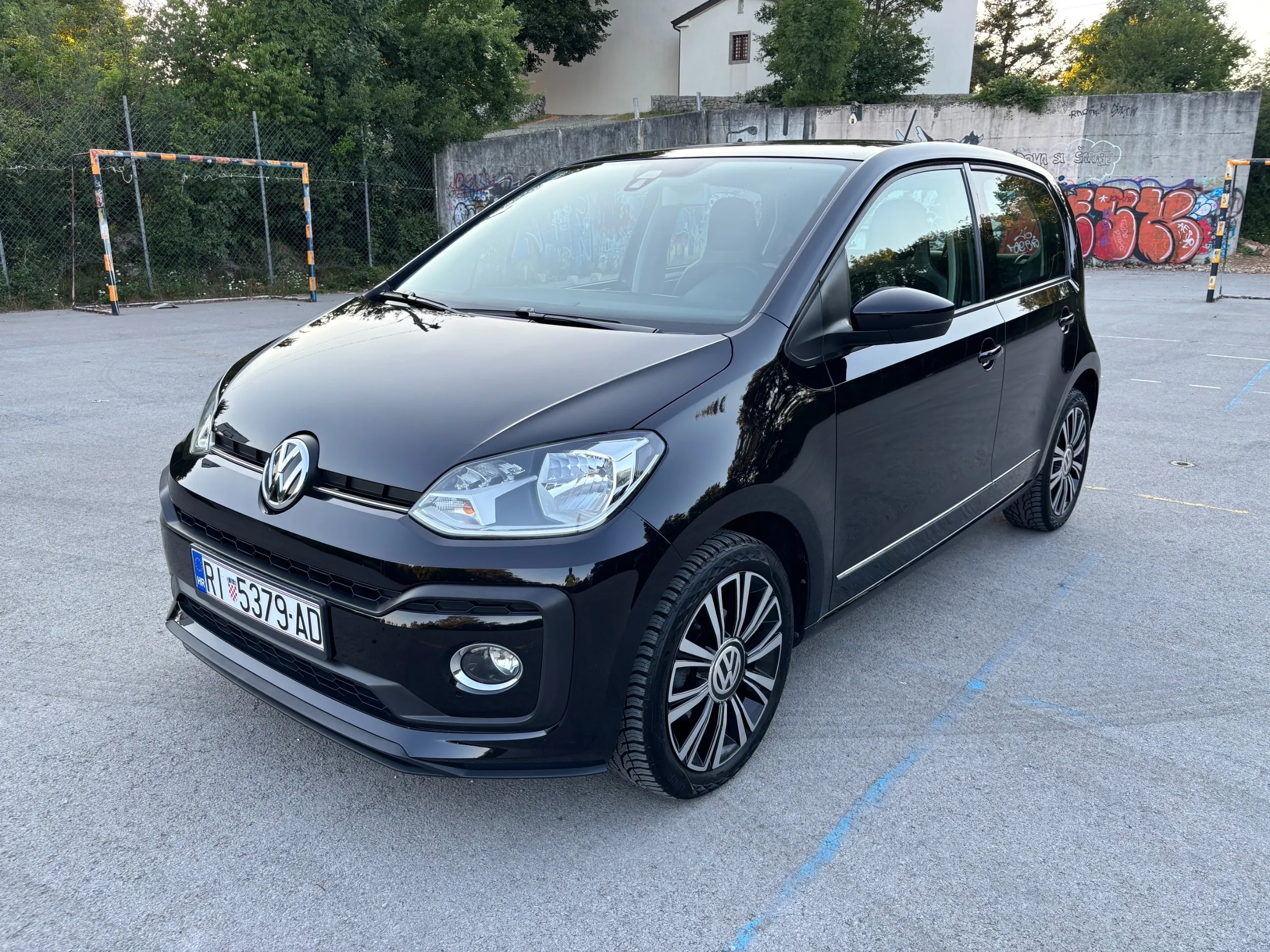vw up! tsi 90 ks high up! - 46.000 km, servisna, tempomat, senzori - slika 7