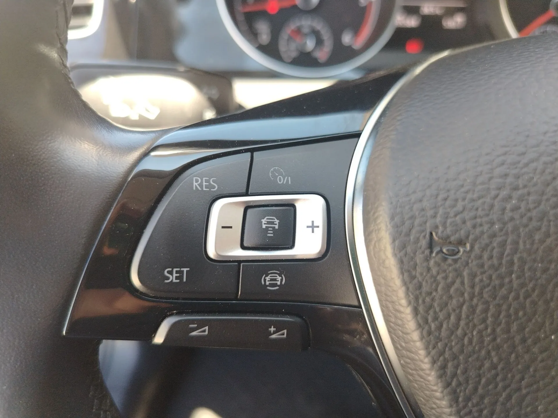 vw golf 7 1.6 tdi join - slika 17