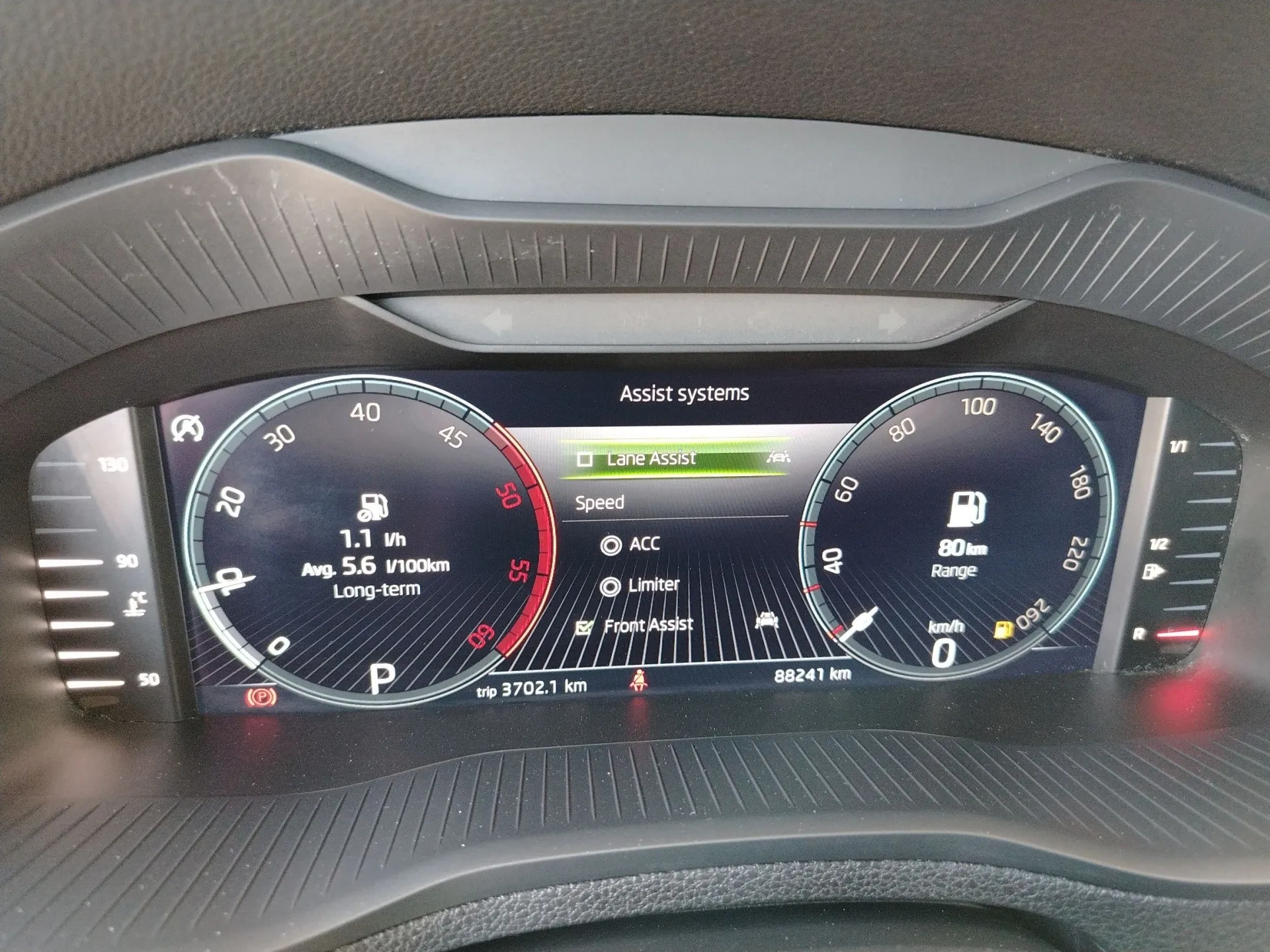 škoda karoq 2,0 tdi dsg ambition - slika 17